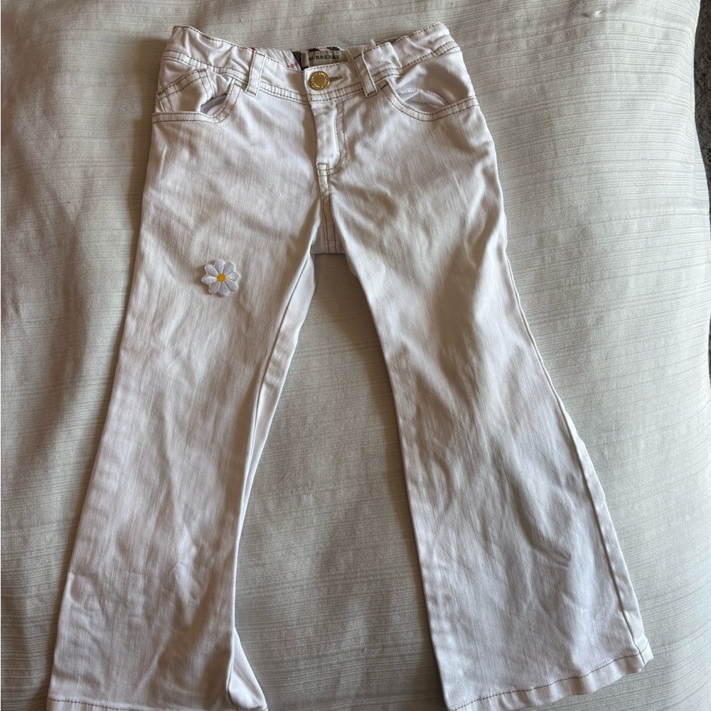 Burberry Kids White Jeans with Flower Detail